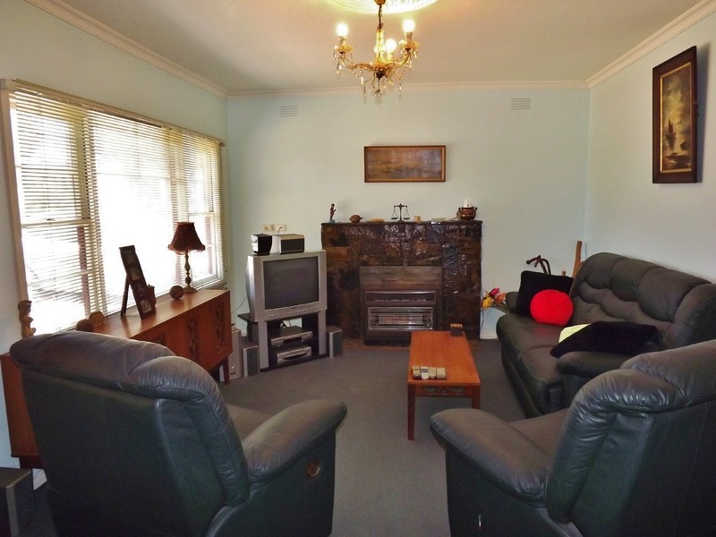 26 Reservoir Road, Moe VIC 3825