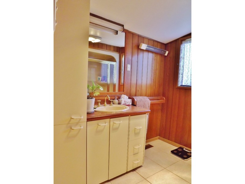 6 Belvedere Court, Newborough VIC 3825