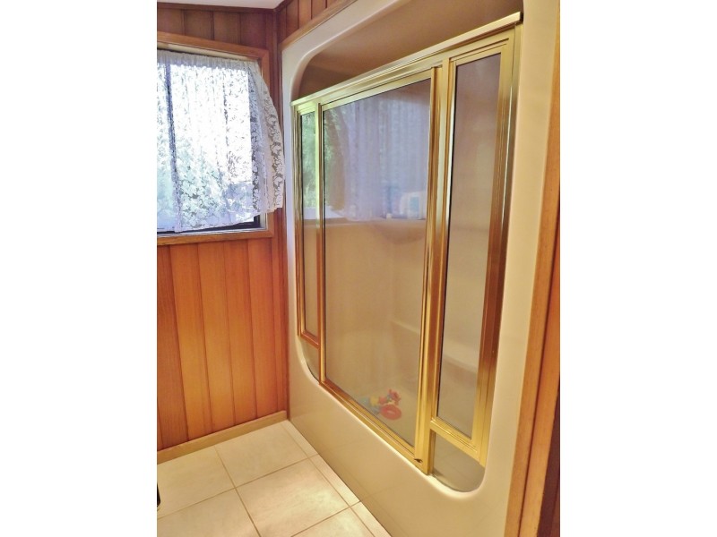 6 Belvedere Court, Newborough VIC 3825