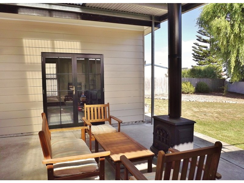 6 Belvedere Court, Newborough VIC 3825