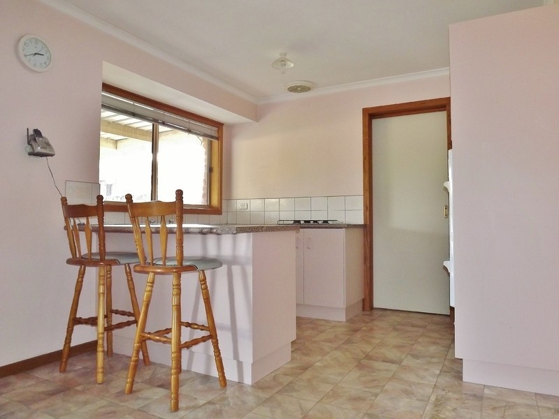 13 Dinwoodie Drive, Newborough VIC 3825