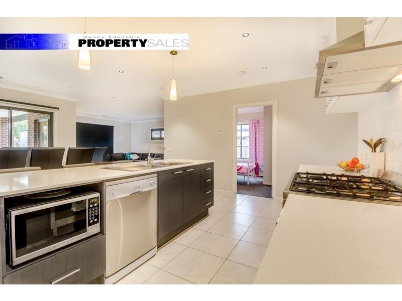 6 Shelton Street, Newborough VIC 3825