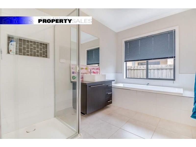 6 Shelton Street, Newborough VIC 3825