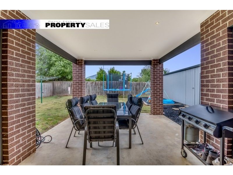 6 Shelton Street, Newborough VIC 3825