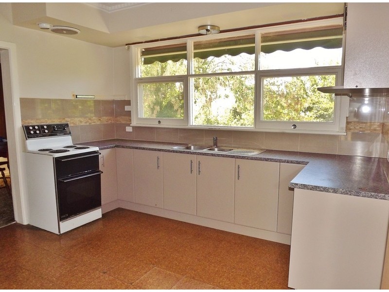 19 Murray Road, Newborough VIC 3825