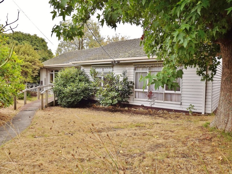 19 Murray Road, Newborough VIC 3825