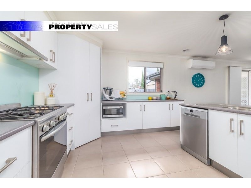 11 Copperhead Court, Newborough VIC 3825