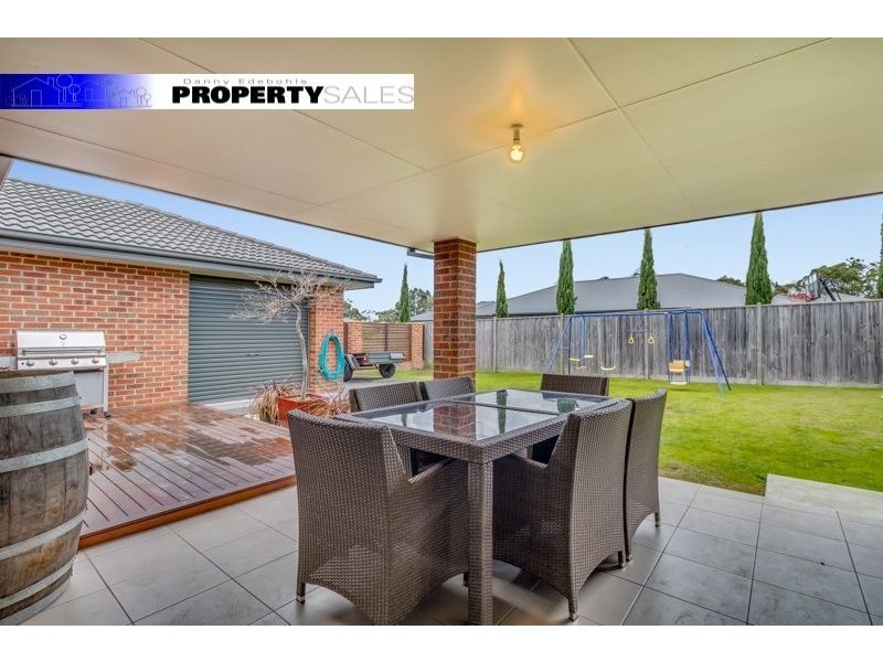 11 Copperhead Court, Newborough VIC 3825