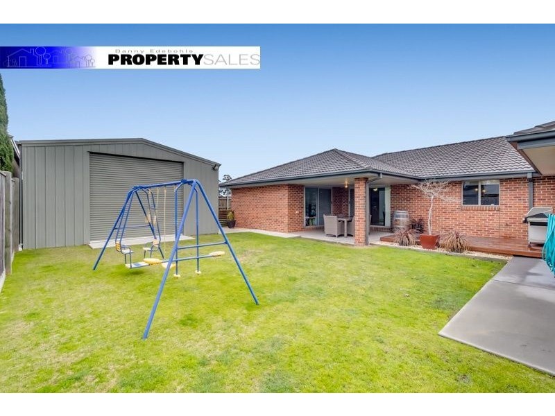 11 Copperhead Court, Newborough VIC 3825