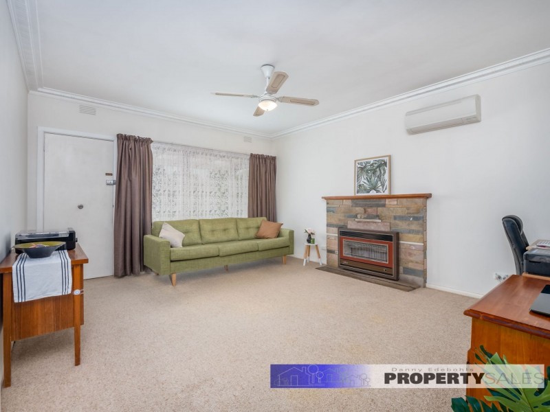 18 May Street, Moe VIC 3825
