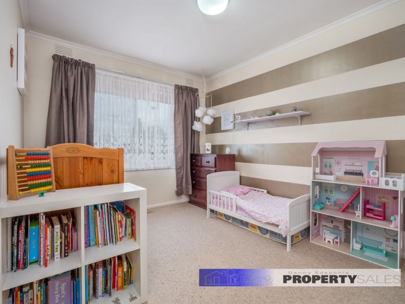 18 May Street, Moe VIC 3825