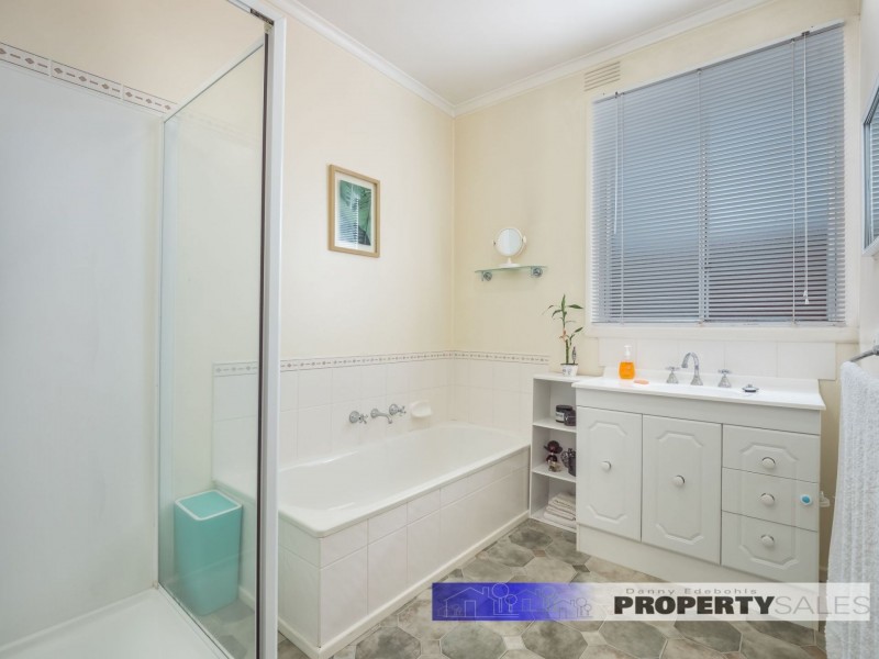 18 May Street, Moe VIC 3825