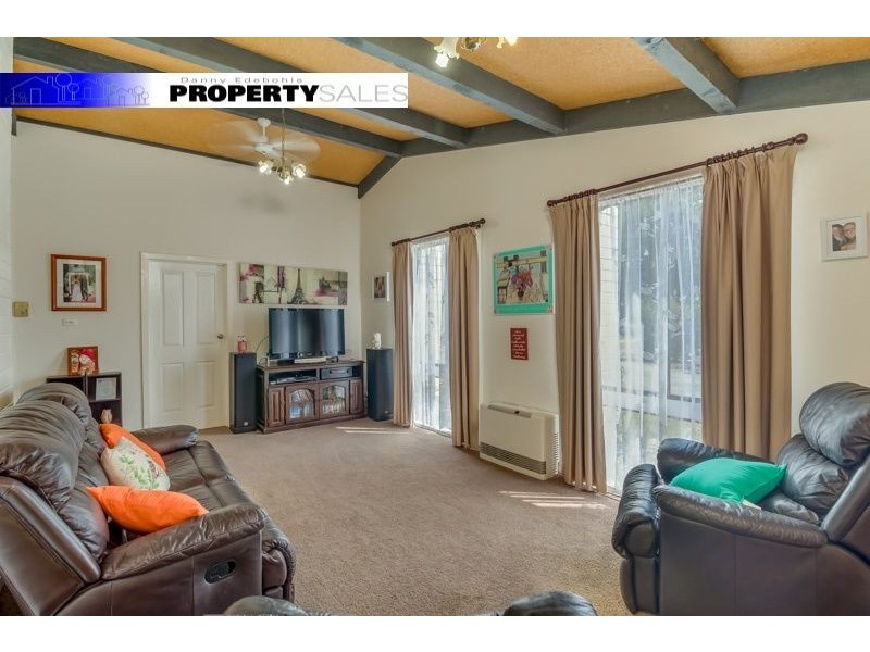 2C Evelyn Street, Moe VIC 3825