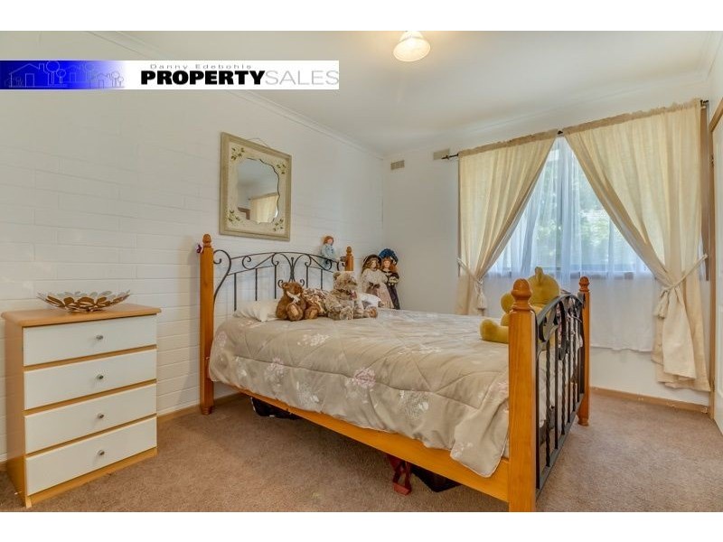 2C Evelyn Street, Moe VIC 3825