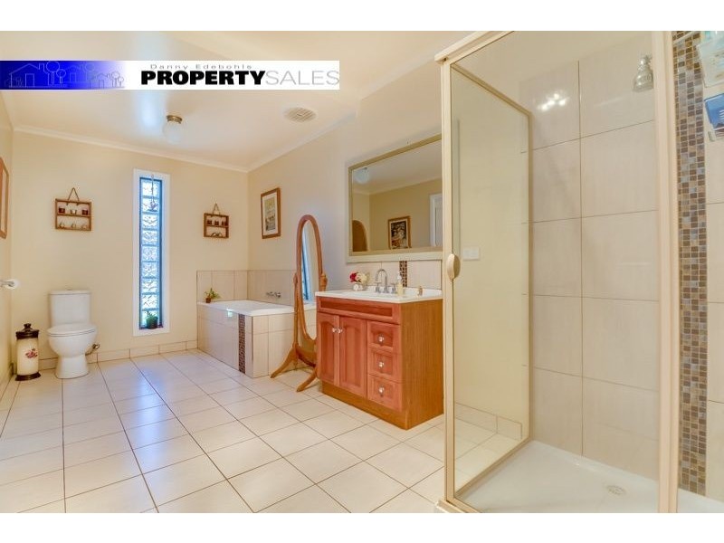 2C Evelyn Street, Moe VIC 3825