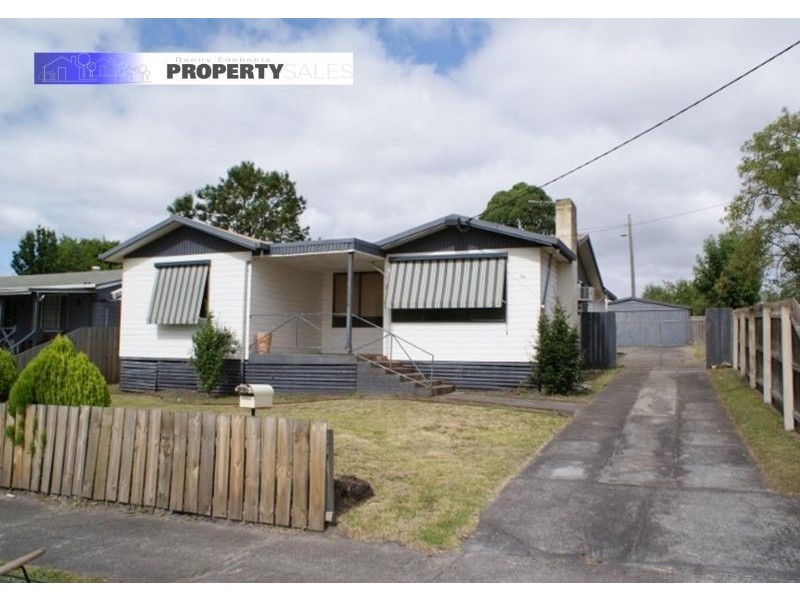 54 Eastern Avenue, Newborough VIC 3825