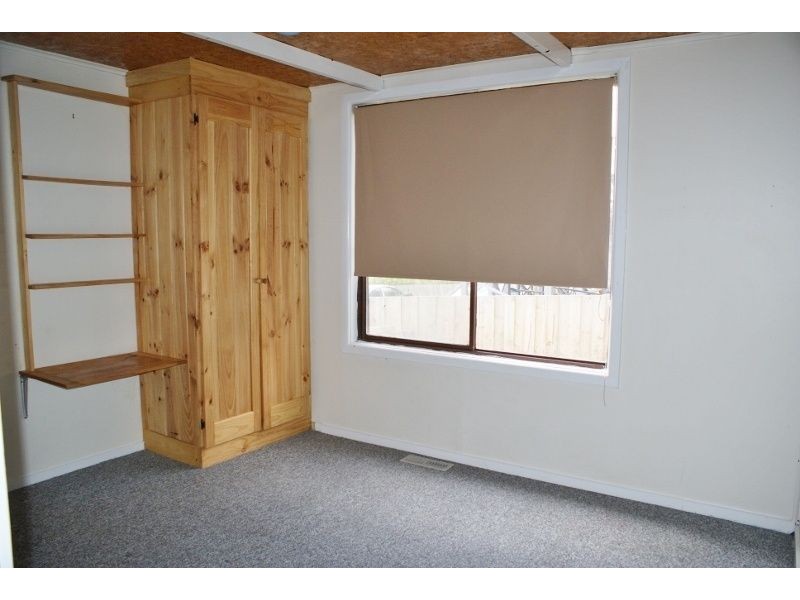 54 Eastern Avenue, Newborough VIC 3825