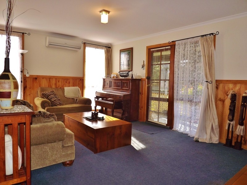 12 Gould Street, Newborough VIC 3825