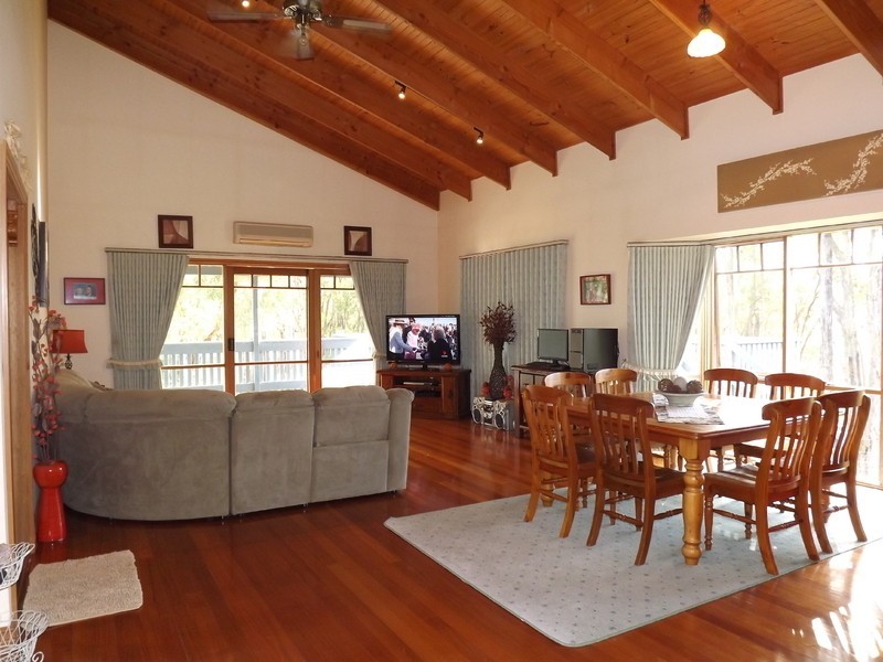 21 Delbridge Drive, Moe South VIC 3825