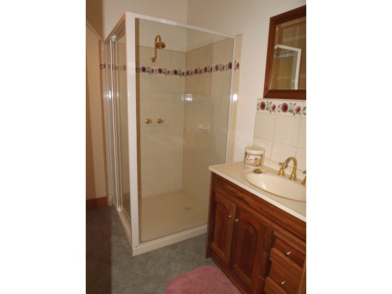 21 Delbridge Drive, Moe South VIC 3825