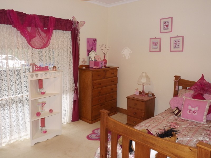 21 Delbridge Drive, Moe South VIC 3825