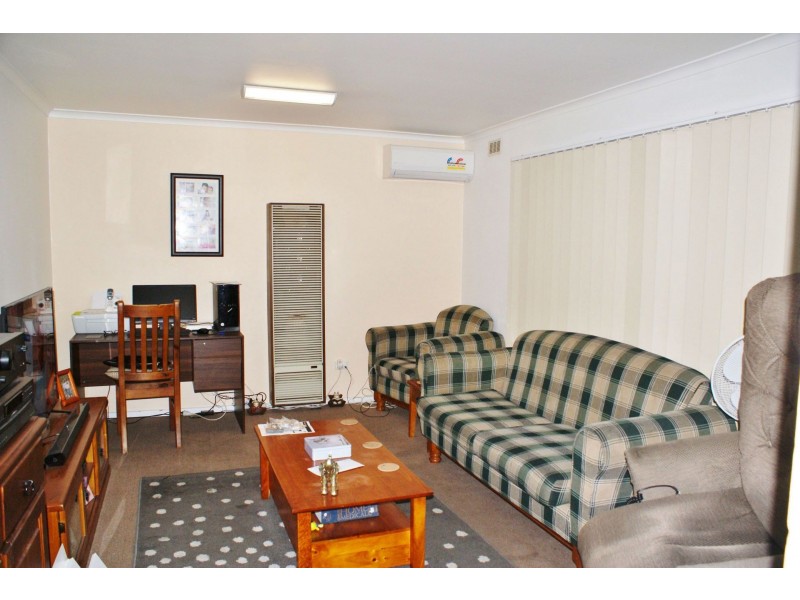 22B Saxtons Drive, Moe VIC 3825