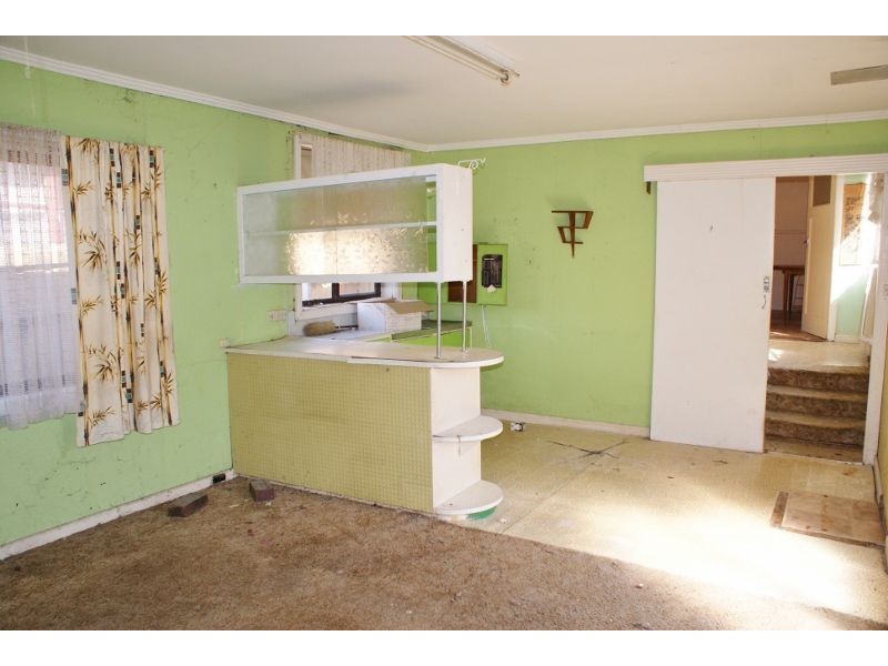 12 Monte Crescent, Moe VIC 3825