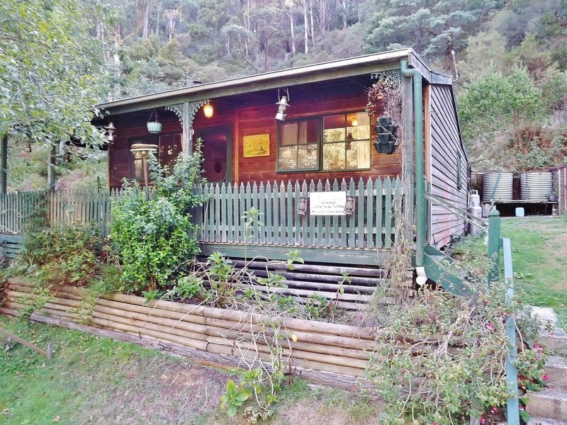 103 Main Road, Walhalla VIC 3825