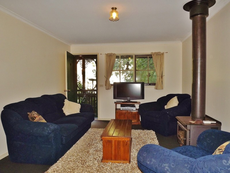 103 Main Road, Walhalla VIC 3825