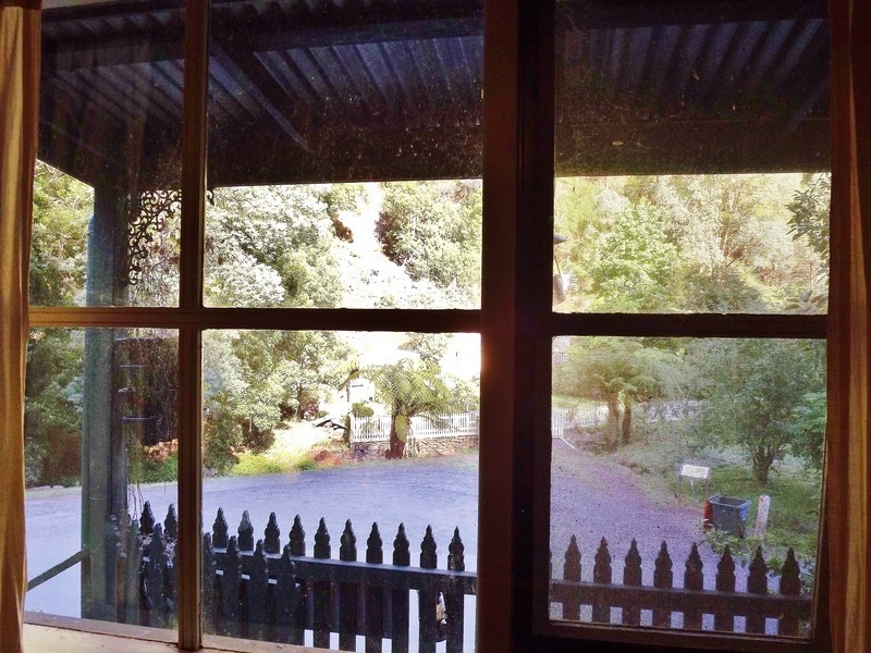 103 Main Road, Walhalla VIC 3825