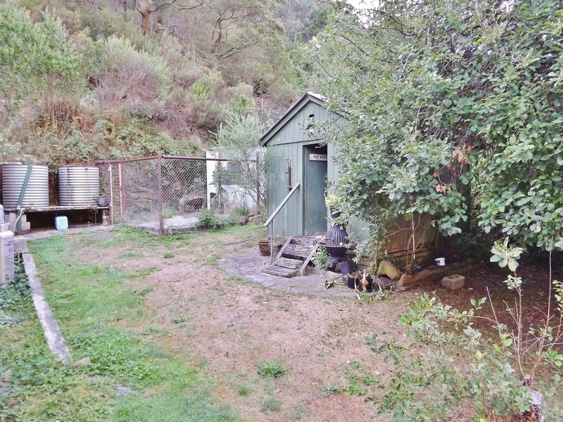 103 Main Road, Walhalla VIC 3825