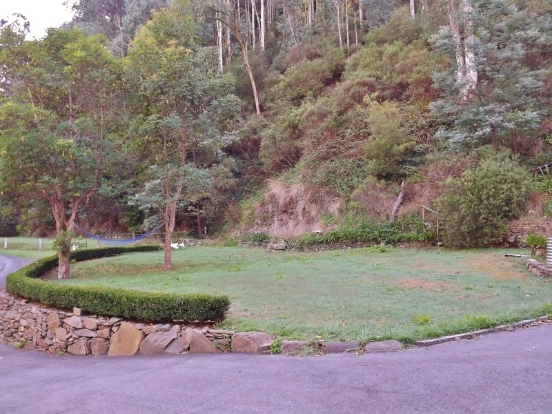 103 Main Road, Walhalla VIC 3825