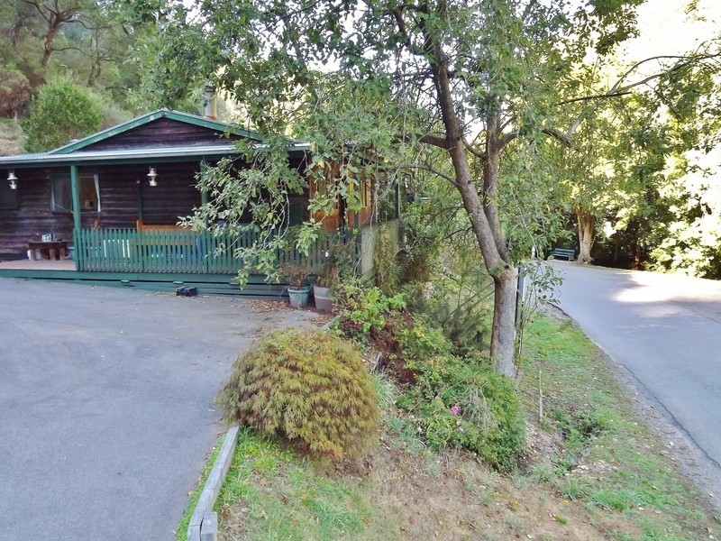 103 Main Road, Walhalla VIC 3825