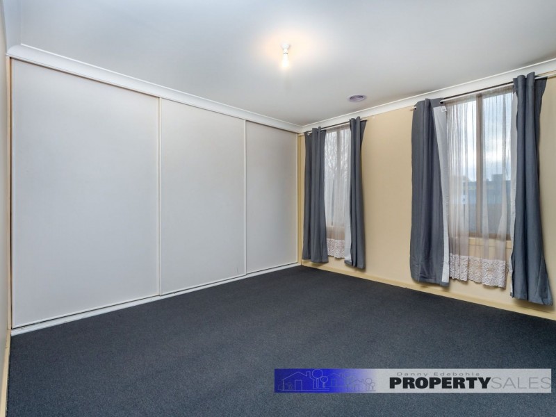 25 Ellinbank Street, Newborough VIC 3825