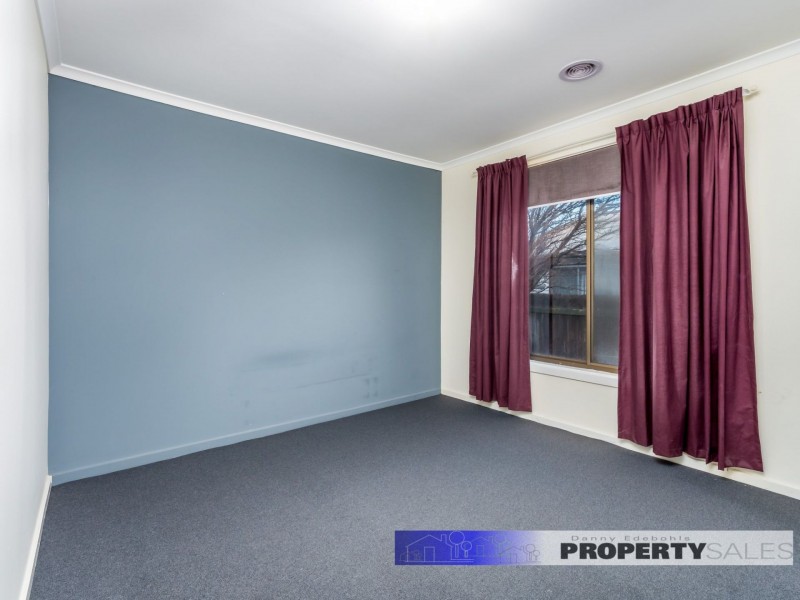 25 Ellinbank Street, Newborough VIC 3825