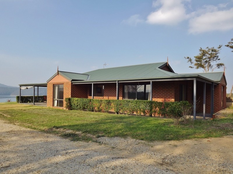 1016 Willow Grove Road, Willow Grove VIC 3825