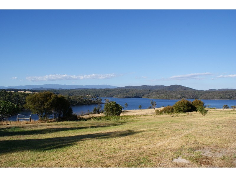 1016 Willow Grove Road, Willow Grove VIC 3825
