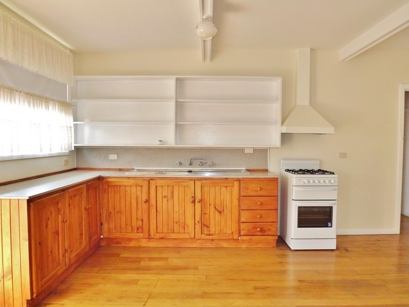 14 Reservoir Road, Moe VIC 3825