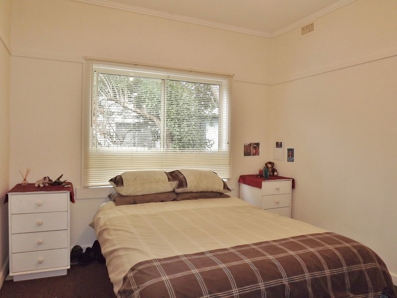 10 Hampton Street, Moe VIC 3825