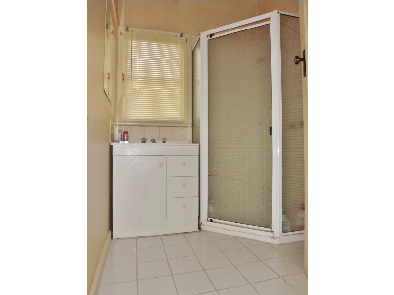 10 Hampton Street, Moe VIC 3825