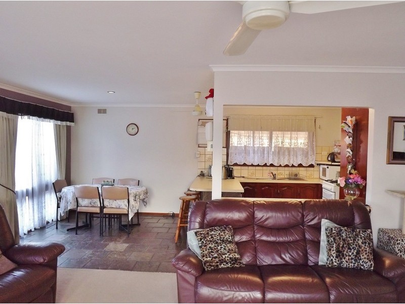 72 Coalville Road, Moe VIC 3825