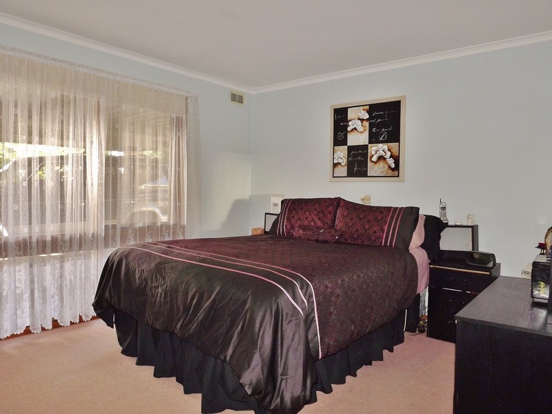 72 Coalville Road, Moe VIC 3825