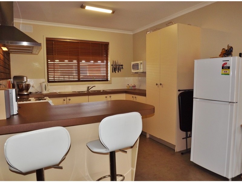 2/2 O’Reilly Court, Moe VIC 3825