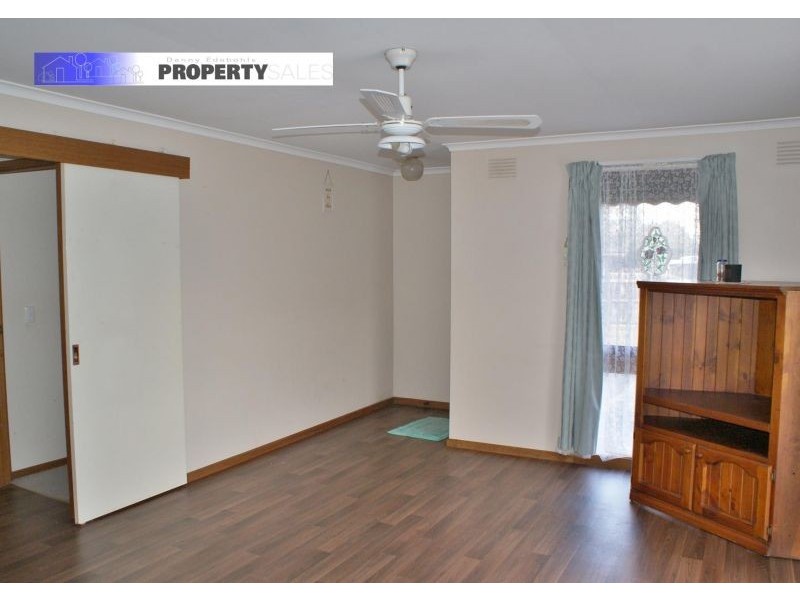 1/36 Ollerton Avenue, Newborough VIC 3825