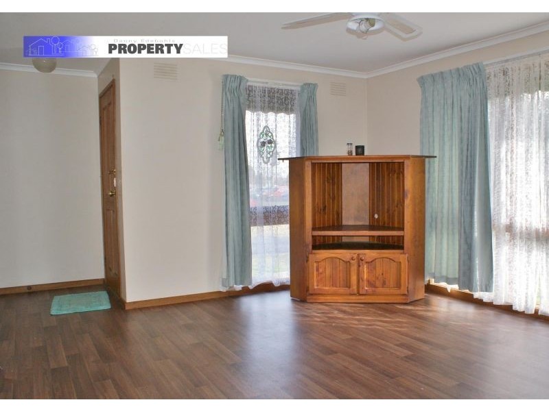 1/36 Ollerton Avenue, Newborough VIC 3825