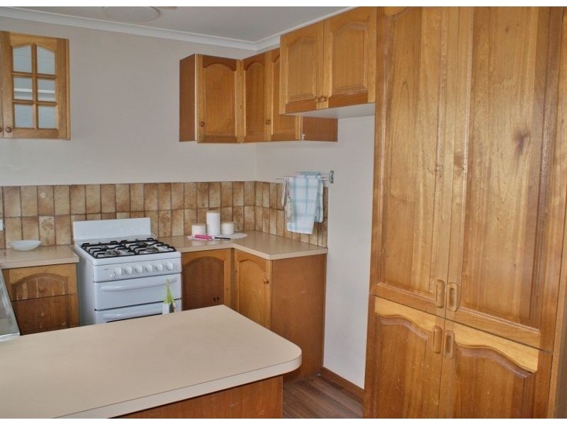 1/36 Ollerton Avenue, Newborough VIC 3825