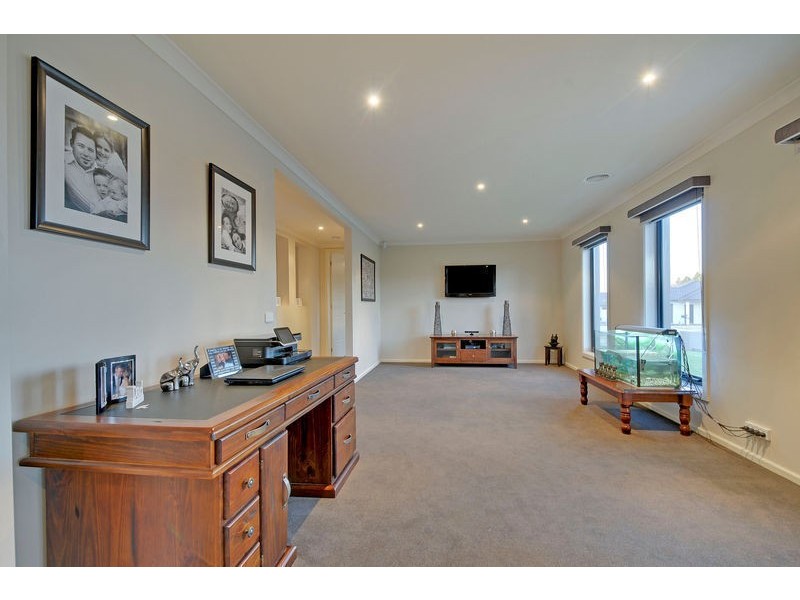 17 -19 Sweetwater Place, Moe VIC 3825