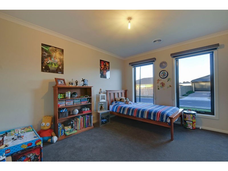 17 -19 Sweetwater Place, Moe VIC 3825