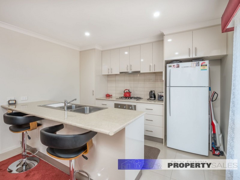 99 Hennessey Street, Moe VIC 3825