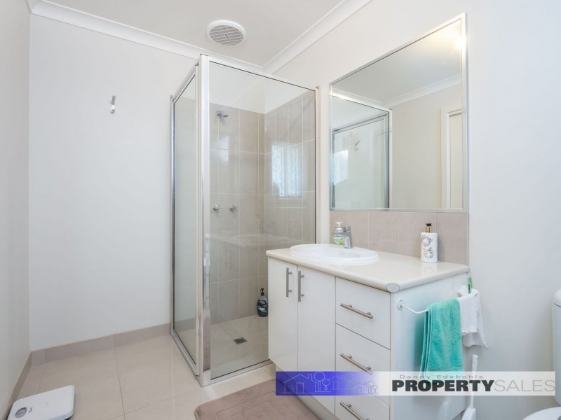 99 Hennessey Street, Moe VIC 3825